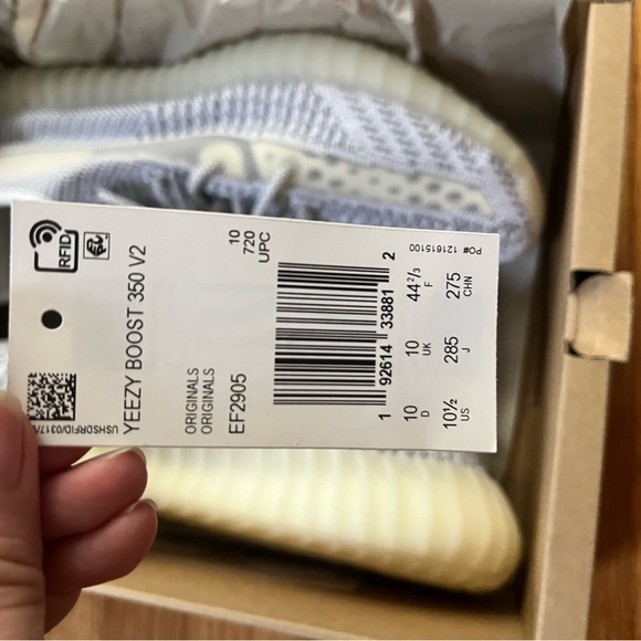 adidas Yeezy Boost 350 V2 'Static Non-Reflective - Picture 5 of 9